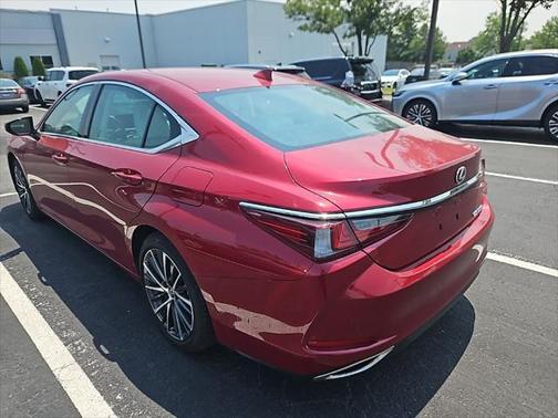 2024 Lexus ES 350 Base