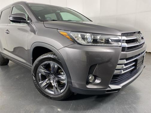 2018 Toyota Highlander Limited Platinum