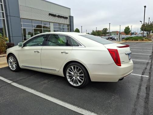 2013 Cadillac XTS Platinum