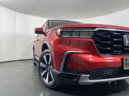 2023 Honda Pilot Touring 8-Passenger