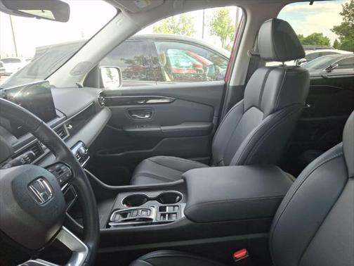 2023 Honda Pilot Touring 8-Passenger