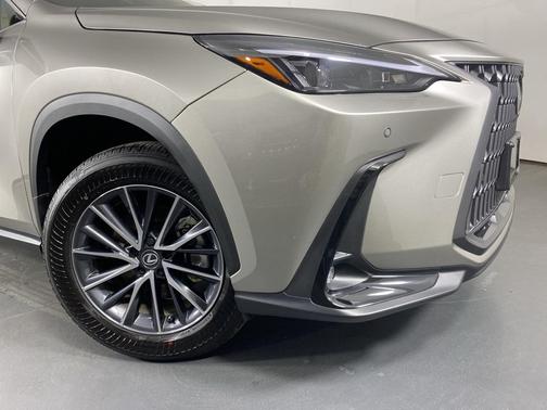 2025 Lexus NX 350h 350h Base