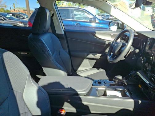 2025 Lexus NX 350h Luxury
