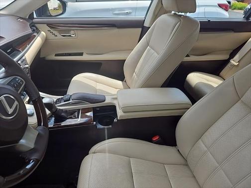 2017 Lexus ES 350 Base