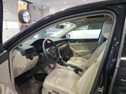 2020 Volkswagen Passat 2.0T SE