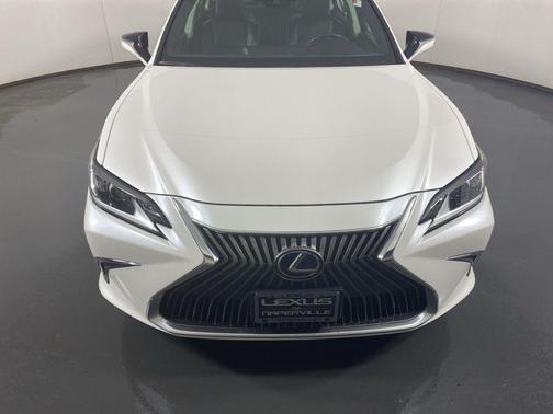 White Pearl 2020 Lexus ES 300h Base