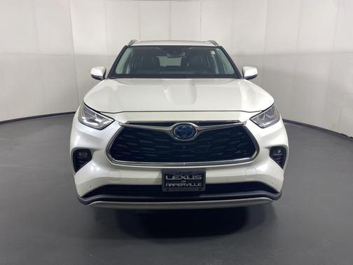 2021 Toyota Highlander Hybrid Platinum