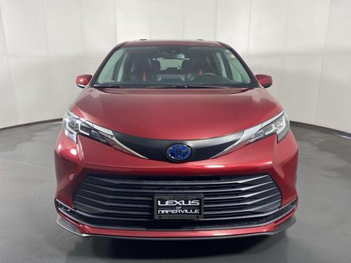 Ruby Flare Pearl 2021 Toyota Sienna LE