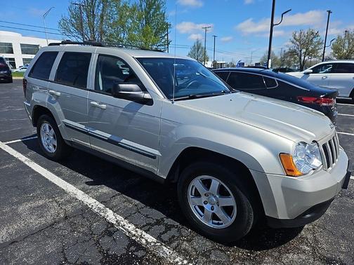 Bright Silver Metallic Clearcoat 2008 Jeep Grand Cherokee Laredo
