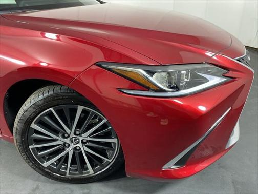 2025 Lexus ES 350 Base