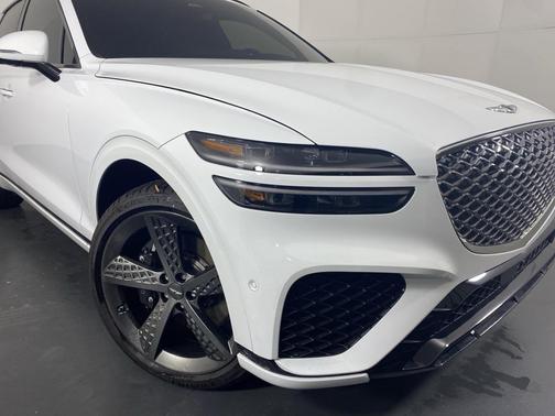 2025 Genesis GV70 3.5T AWD Sport