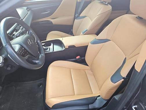 2023 Lexus ES 350 Base