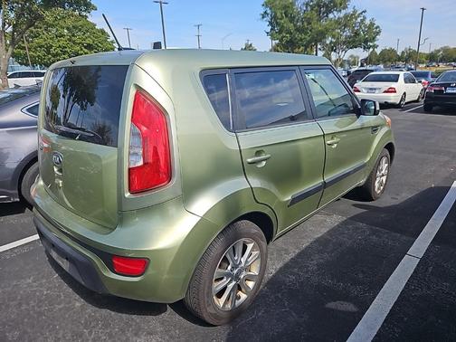 2013 Kia Soul +