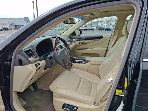 Obsidian 2014 Lexus LS 460 Base