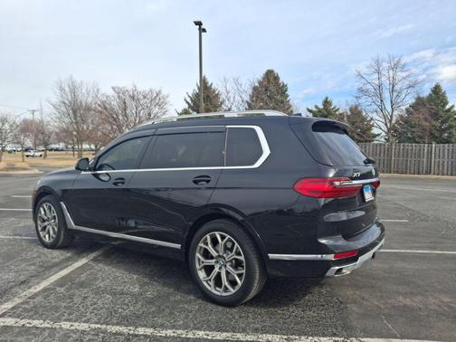 2022 BMW X7 xDrive40i