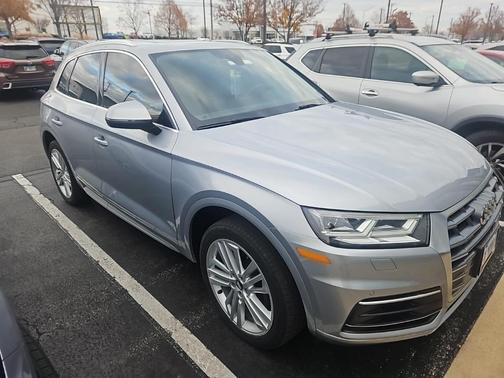 2018 Audi Q5 2.0T Premium Plus