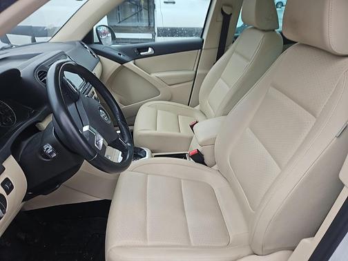 2017 Volkswagen Tiguan 2.0T Wolfsburg Edition