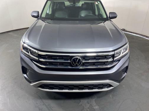 Platinum Gray Metallic 2022 Volkswagen Atlas 2.0T SE w/Technology 4MOTION
