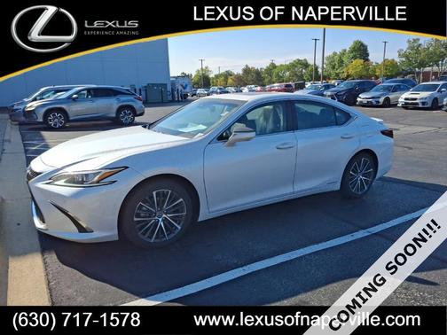 2022 Lexus ES 300h Base