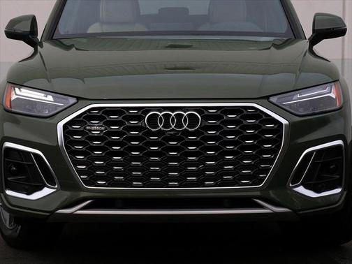 2022 Audi Q5 45 S line Premium