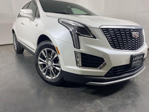 Crystal White Tricoat 2023 Cadillac XT5 Premium Luxury