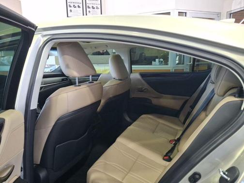 2020 Lexus ES 350 Luxury