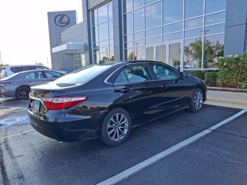 2016 Toyota Camry XLE