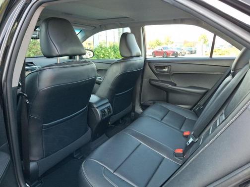 2016 Toyota Camry XLE