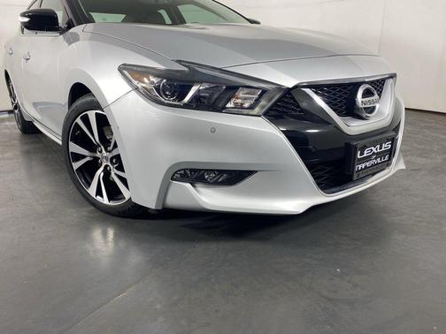 Brilliant Silver 2016 Nissan Maxima 3.5 SV