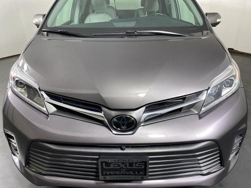 2019 Toyota Sienna Limited Premium
