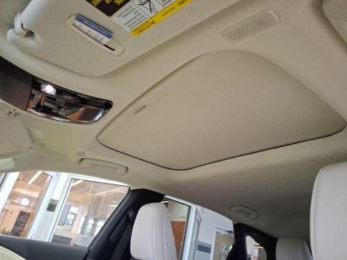 Eminent White Pearl 2023 Lexus RX 350 Premium Plus