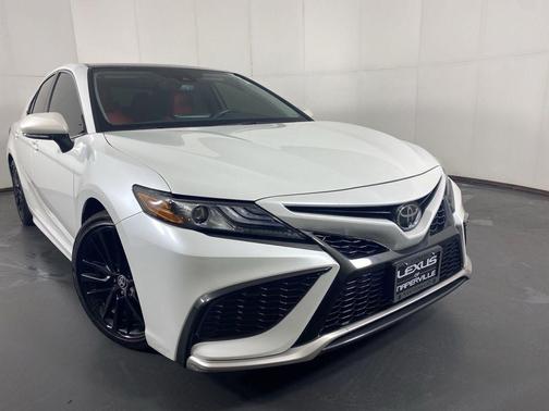 Wind Chill Pearl 2023 Toyota Camry XSE