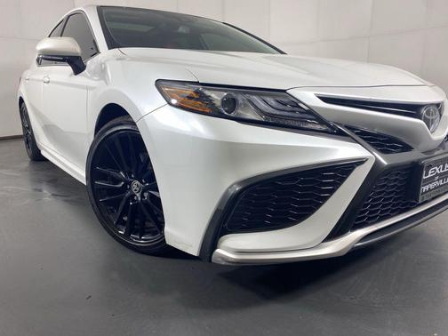 Wind Chill Pearl 2023 Toyota Camry XSE