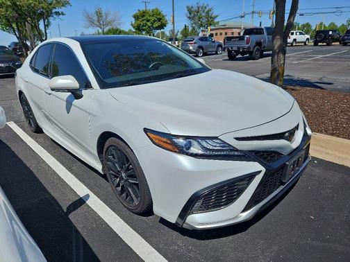 Wind Chill Pearl 2023 Toyota Camry XSE