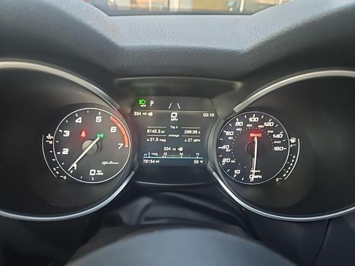 2021 Alfa Romeo Stelvio Base