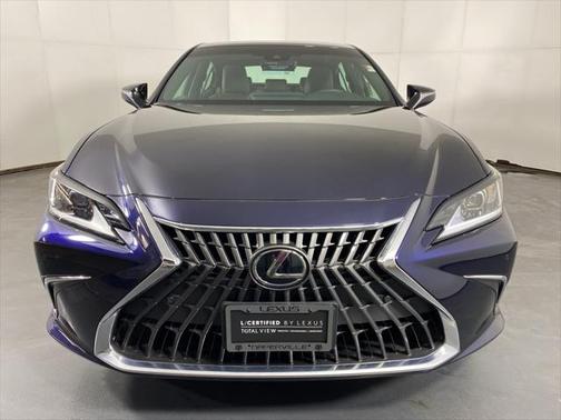 2025 Lexus ES 300h Base