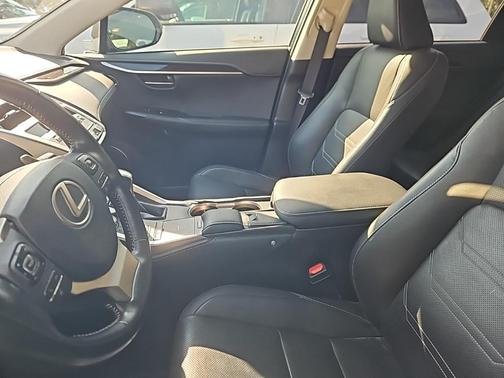 2020 Lexus NX 300 Luxury
