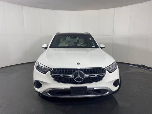 Polar White 2024 Mercedes-Benz GLC 300 4MATIC