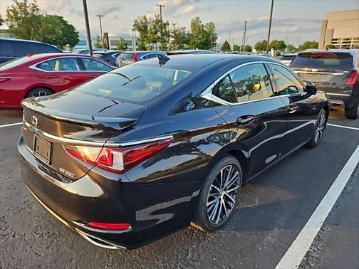 2024 Lexus ES 350 Base