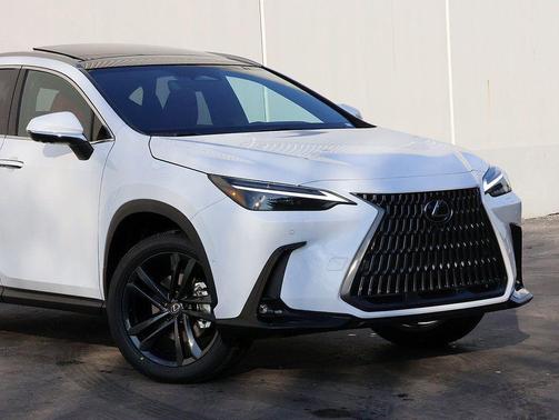 2026 Lexus NX 450h+ Luxury