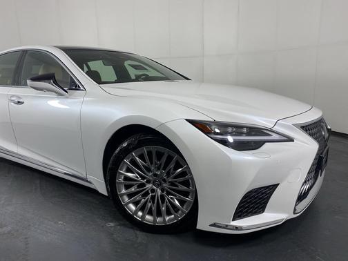 2024 Lexus LS 500 Base