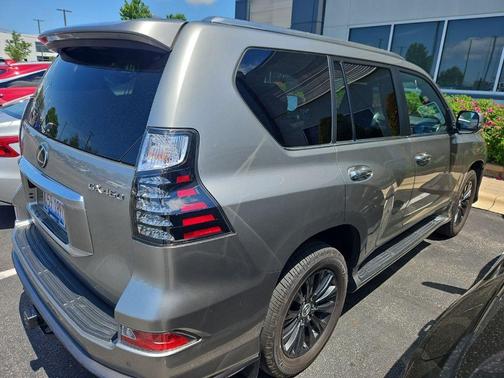 Atomic Silver 2023 Lexus GX 460 460