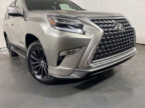 Atomic Silver 2023 Lexus GX 460 Premium