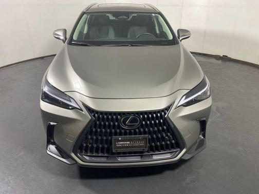 Atomic Silver 2025 Lexus NX 250 Base