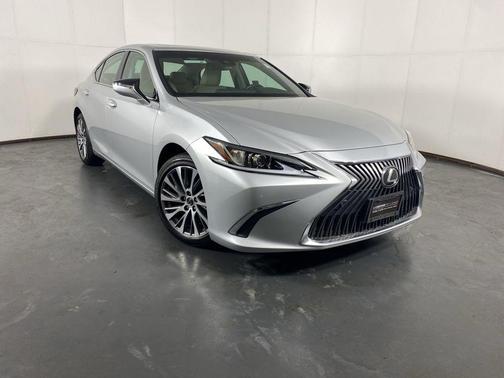 Silver Lining Metallic 2021 Lexus ES 250 Base