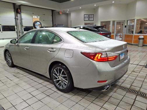 2017 Lexus ES 350 Base