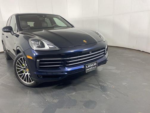 Black 2020 Porsche Cayenne Cayenne E-Hybrid