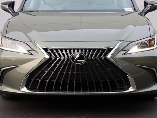 2025 Lexus ES 350 Base