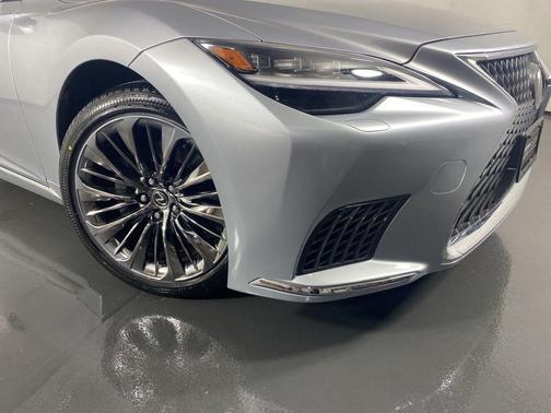 2023 Lexus LS 500 Base