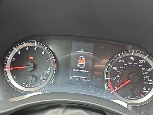 2020 Toyota Highlander LE